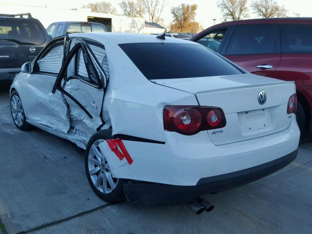 3VWRA7AJ2AM017690 - 2010 VOLKSWAGEN JETTA WOLF WHITE photo 3