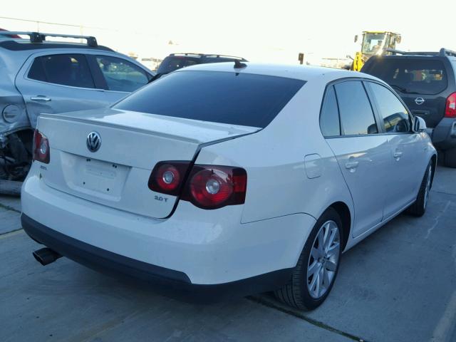 3VWRA7AJ2AM017690 - 2010 VOLKSWAGEN JETTA WOLF WHITE photo 4