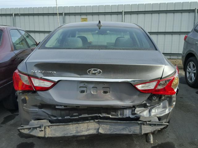 5NPEB4AC4BH169282 - 2011 HYUNDAI SONATA GLS GRAY photo 9