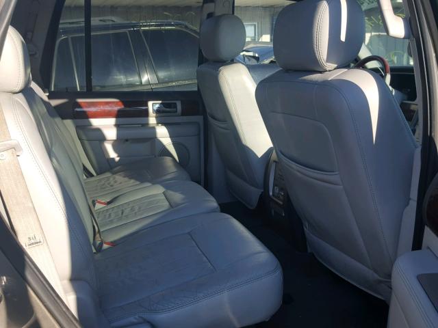 5LMFU27RX4LJ10484 - 2004 LINCOLN NAVIGATOR 绿色 照片 6