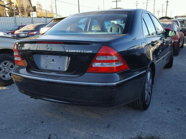 WDBRF40J53F429043 - 2003 MERCEDES-BENZ C 230K SPO BLACK photo 4