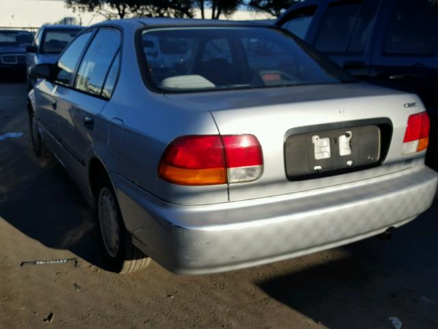 2HGEJ6624VH562096 - 1997 HONDA CIVIC DX SILVER photo 3