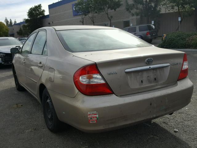JTDBE32K440268453 - 2004 TOYOTA CAMRY LE GOLD photo 3
