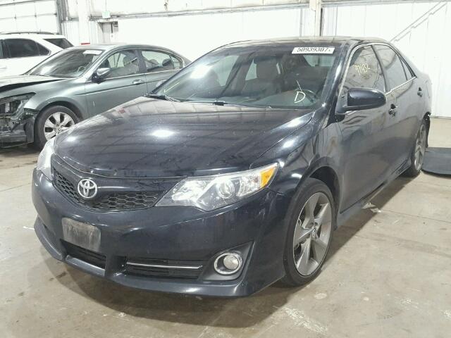 4T1BK1FK3CU004697 - 2012 TOYOTA CAMRY SE BLACK photo 2