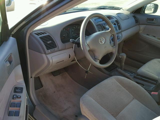 4T1BE32K02U605413 - 2002 TOYOTA CAMRY LE ლურჯი ფოტო 9