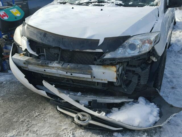 JM1CR293680316087 - 2008 MAZDA 5 WHITE photo 9