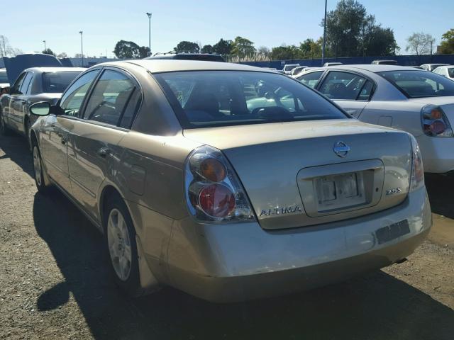 1N4AL11D23C109751 - 2003 NISSAN ALTIMA BAS GOLD photo 3