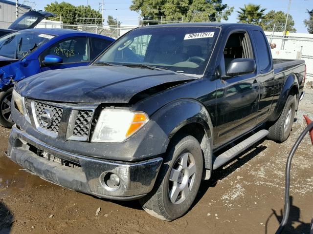 1N6BD06T38C401600 - 2008 NISSAN FRONTIER K BLACK photo 2