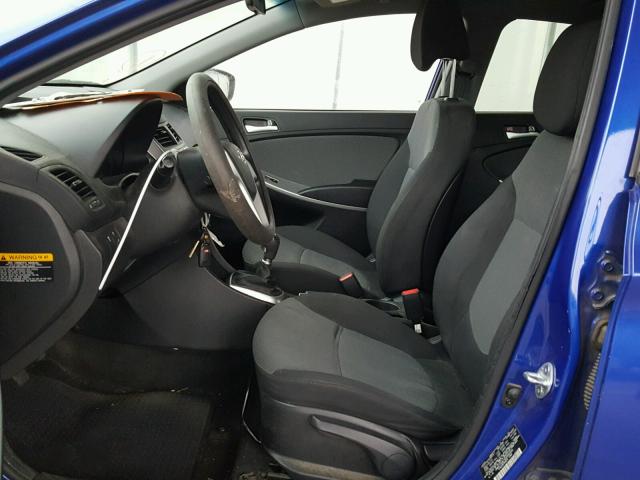 KMHCT5AE7DU092939 - 2013 HYUNDAI ACCENT GLS BLUE photo 5