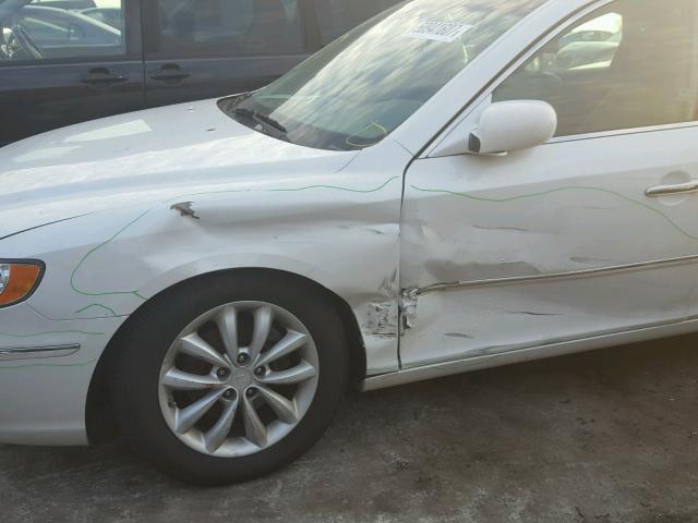 KMHFC46F07A225300 - 2007 HYUNDAI AZERA SE WHITE photo 9