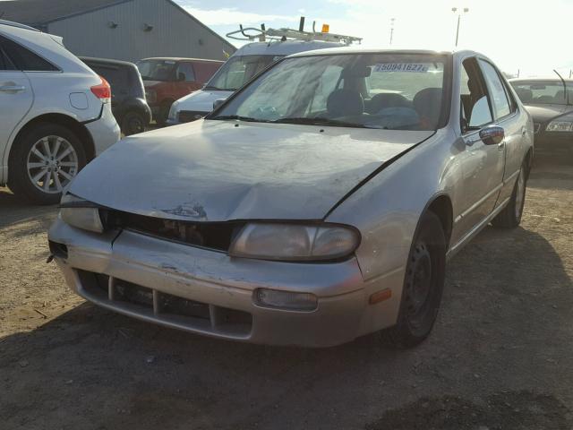 1N4BU31D0VC180009 - 1997 NISSAN ALTIMA XE SILVER photo 2