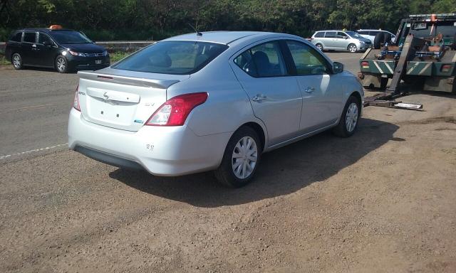 3N1CN7AP4GL833397 - 2016 NISSAN VERSA S SILVER photo 4