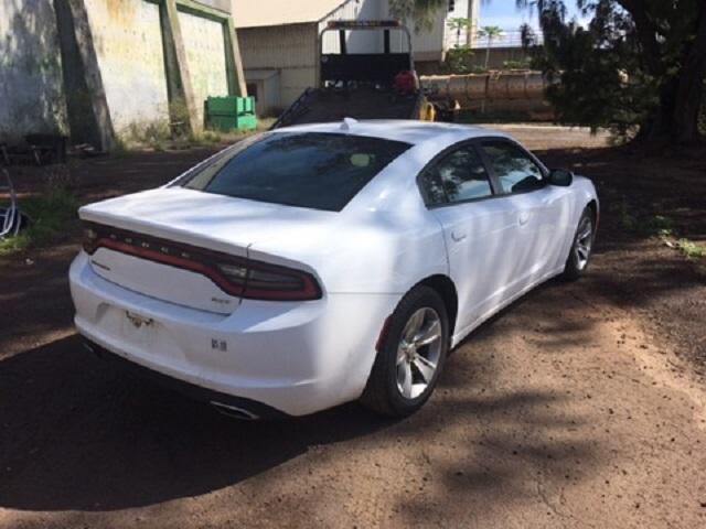 2C3CDXHG7HH528643 - 2017 DODGE CHARGER SX WHITE photo 4