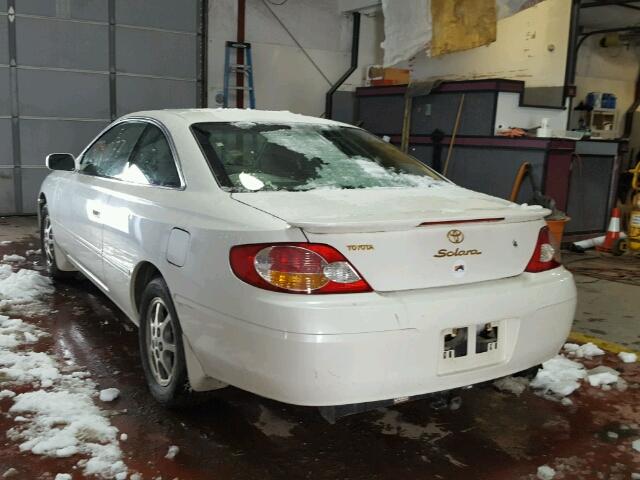 2T1CE22PX2C016798 - 2002 TOYOTA CAMRY SOLA WHITE photo 3