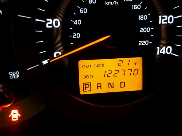 JTMBD33V985145798 - 2008 TOYOTA RAV4 WHITE photo 8