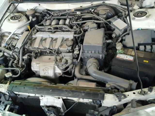 1YVGF22C4X5861155 - 1999 MAZDA 626 ES WHITE photo 7