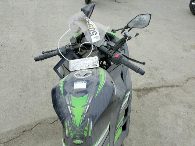 JKAEX8B19GDA25839 - 2016 KAWASAKI EX300 B GREEN photo 5