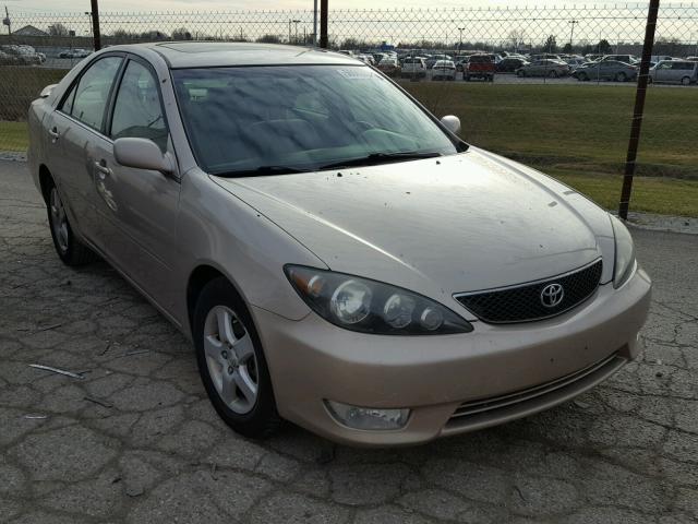 4T1BE32K15U570630 - 2005 TOYOTA CAMRY LE GOLD photo 1