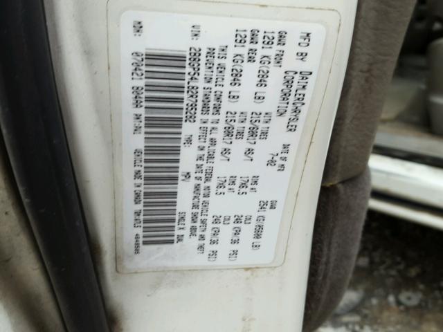 2B8GP54L82R795282 - 2002 DODGE GRAND CARA WHITE photo 10