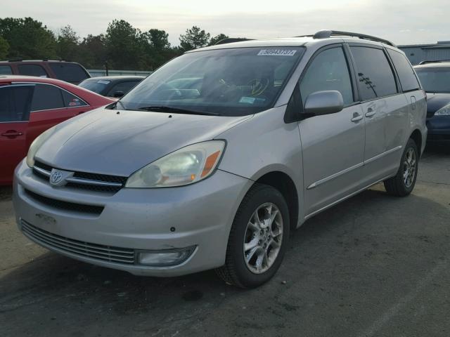 5TDBA22C94S025281 - 2004 TOYOTA SIENNA XLE SILVER photo 2