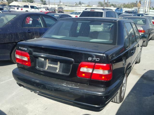 YV1LS55A3X1601424 - 1999 VOLVO S70 BLACK photo 4