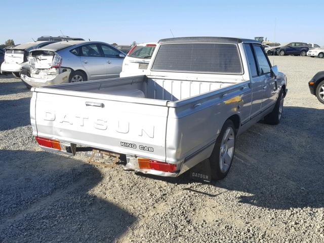 JN6MD06S0BW031986 - 1981 DATSUN 720 KING C SILVER photo 4