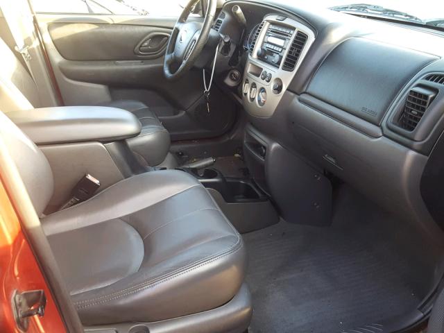 4F2CZ96114KM32680 - 2004 MAZDA TRIBUTE ES 红色 照片 5