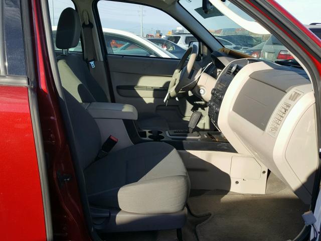 1FMCU9C74AKC15638 - 2010 FORD ESCAPE XLS RED photo 5