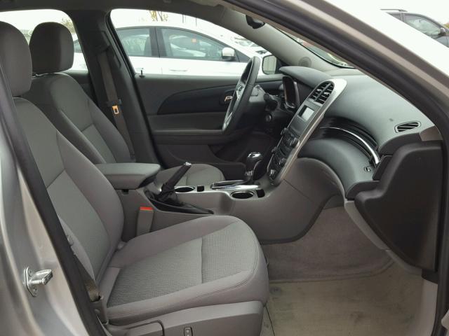 1G11A5SL7EF228211 - 2014 CHEVROLET MALIBU LS 银色 照片 5