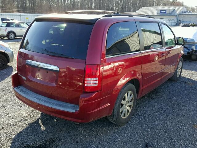 2A8HR54P58R138642 - 2008 CHRYSLER TOWN & COU MAROON photo 4