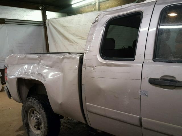 1GCHK29688E195957 - 2008 CHEVROLET SILVERADO BEIGE photo 9