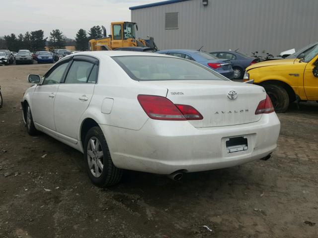 4T1BK36B08U312560 - 2008 TOYOTA AVALON XL WHITE photo 3