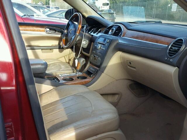 5GAER23748J246038 - 2008 BUICK ENCLAVE CX RED photo 5