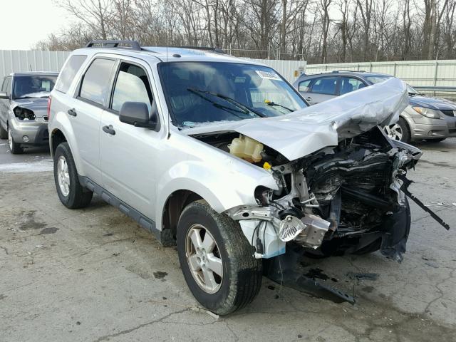 1FMCU03729KA09046 - 2009 FORD ESCAPE XLT SILVER photo 1