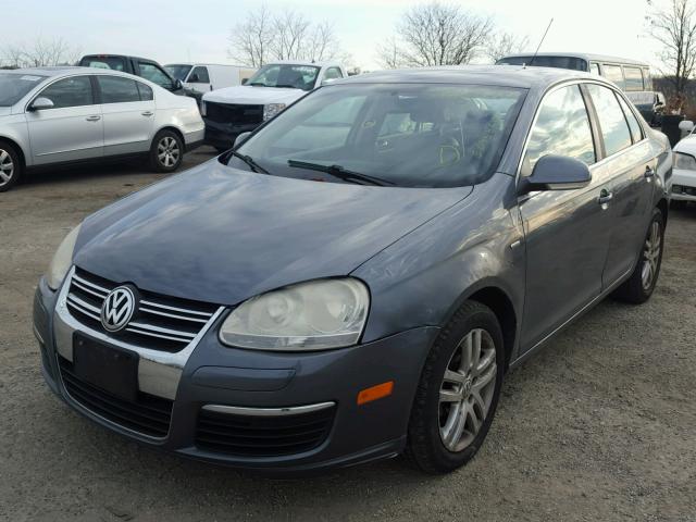 3VWEF71K47M079884 - 2007 VOLKSWAGEN JETTA WOLF GRAY photo 2