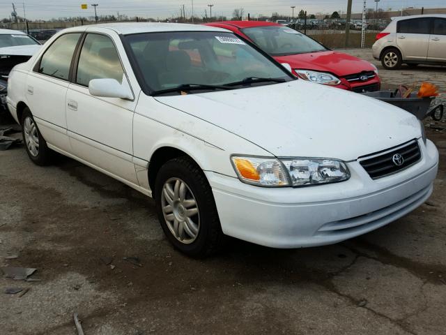 4T1BG22K51U786575 - 2001 TOYOTA CAMRY CE WHITE photo 1