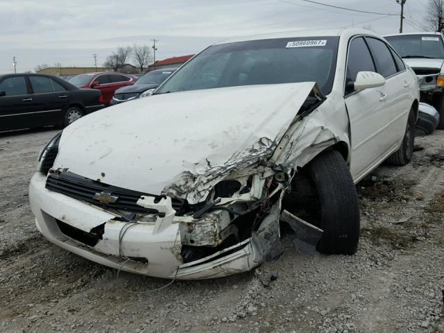 2G1WS551469397917 - 2006 CHEVROLET IMPALA POL WHITE photo 2