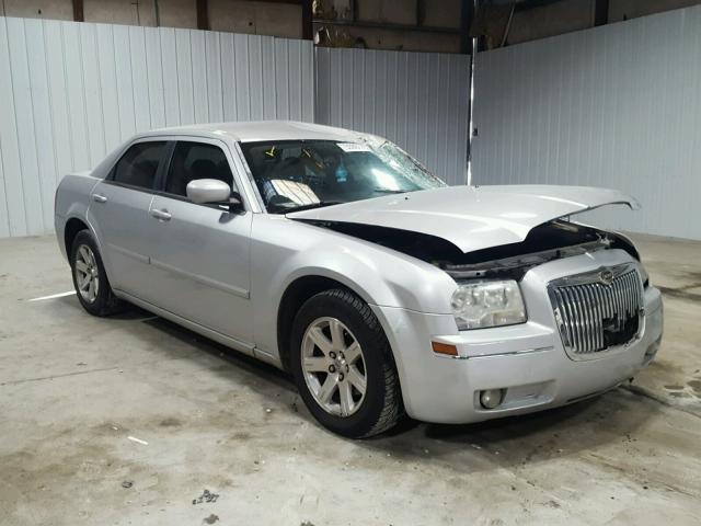 2C3KA53GX7H683136 - 2007 CHRYSLER 300 TOURIN SILVER photo 1