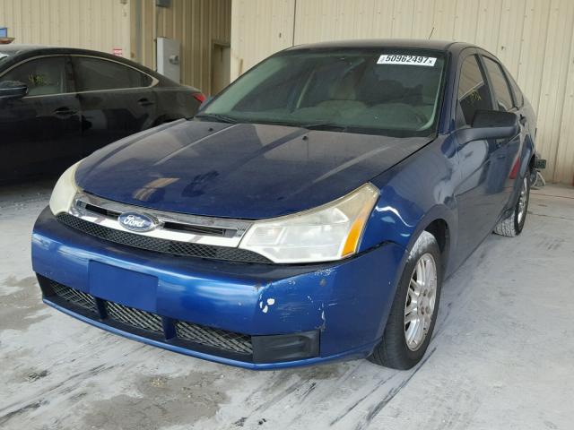 1FAHP35N59W142266 - 2009 FORD FOCUS SE BLUE photo 2