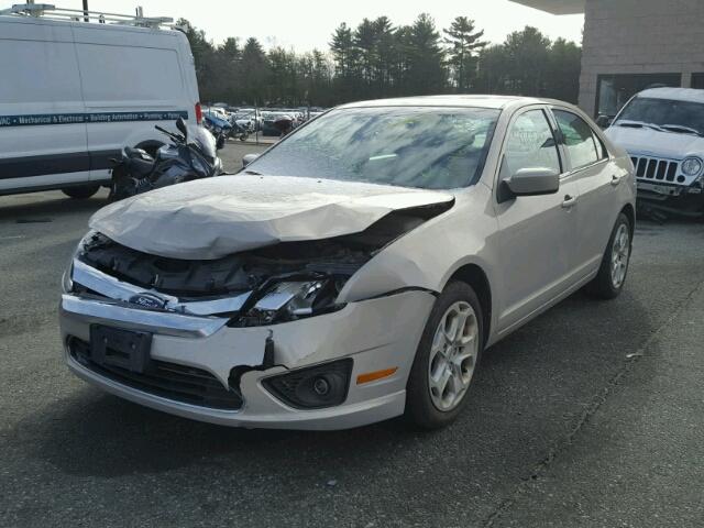 3FAHP0HA1AR359120 - 2010 FORD FUSION SE GRAY photo 2