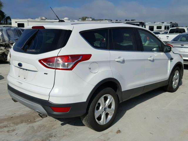 1FMCU0G71GUC35722 - 2016 FORD ESCAPE SE WHITE photo 4