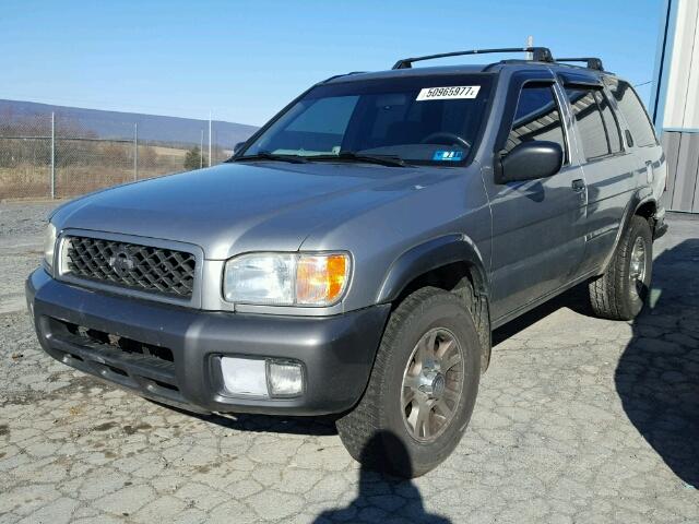 JN8AR07Y2YW434696 - 2000 NISSAN PATHFINDER SILVER photo 2