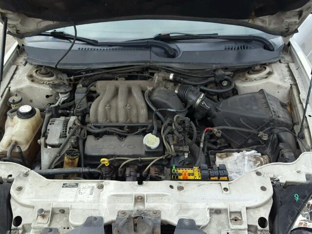 1FAFP53UXYG256172 - 2000 FORD TAURUS SE SILVER photo 7