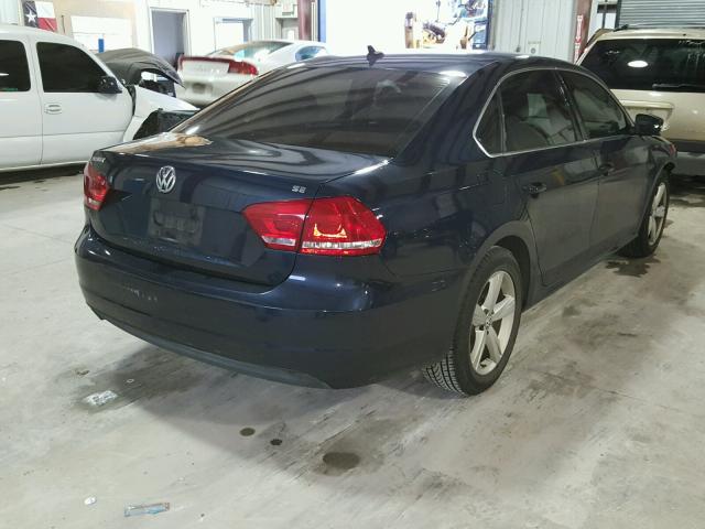 1VWBH7A39DC148796 - 2013 VOLKSWAGEN PASSAT SE BLUE photo 4