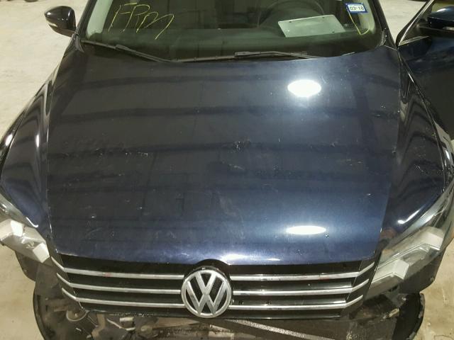 1VWBH7A39DC148796 - 2013 VOLKSWAGEN PASSAT SE BLUE photo 7