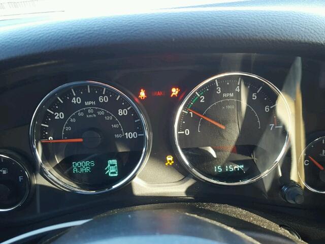 1C4BJWDG3GL314587 - 2016 JEEP WRANGLER U GRAY photo 8