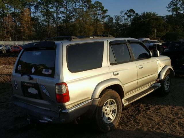 JT3GN86R810206371 - 2001 TOYOTA 4RUNNER SR SILVER photo 4