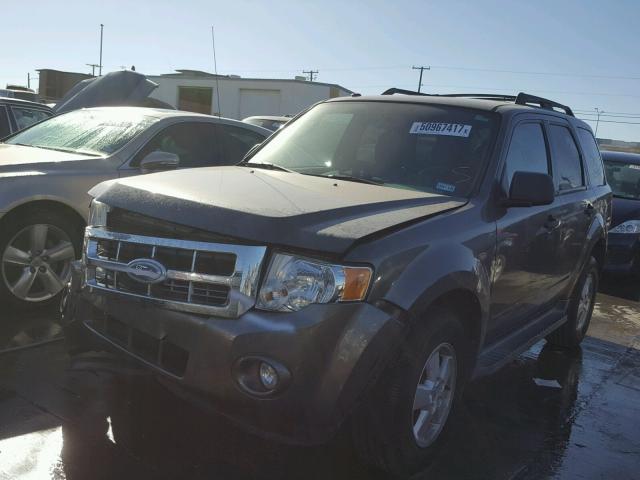 1FMCU0D78AKD19060 - 2010 FORD ESCAPE XLT GRAY photo 2