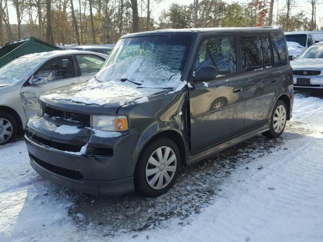 JTLKT324954003534 - 2005 TOYOTA SCION XB GREEN photo 2