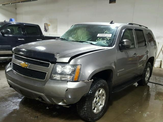 1GNFK13098J145881 - 2008 CHEVROLET TAHOE K150 GRAY photo 2